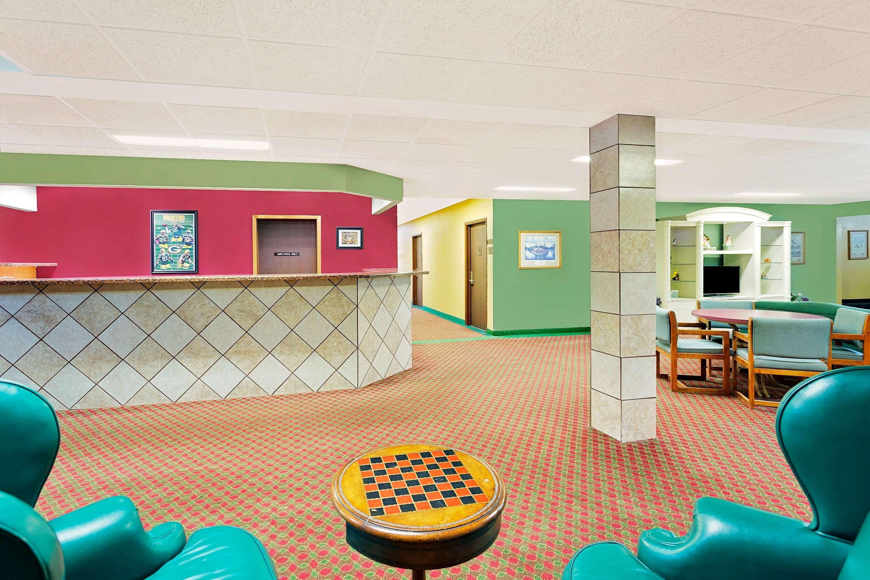 Super 8 By Wyndham Sturgeon Bay Exterior foto